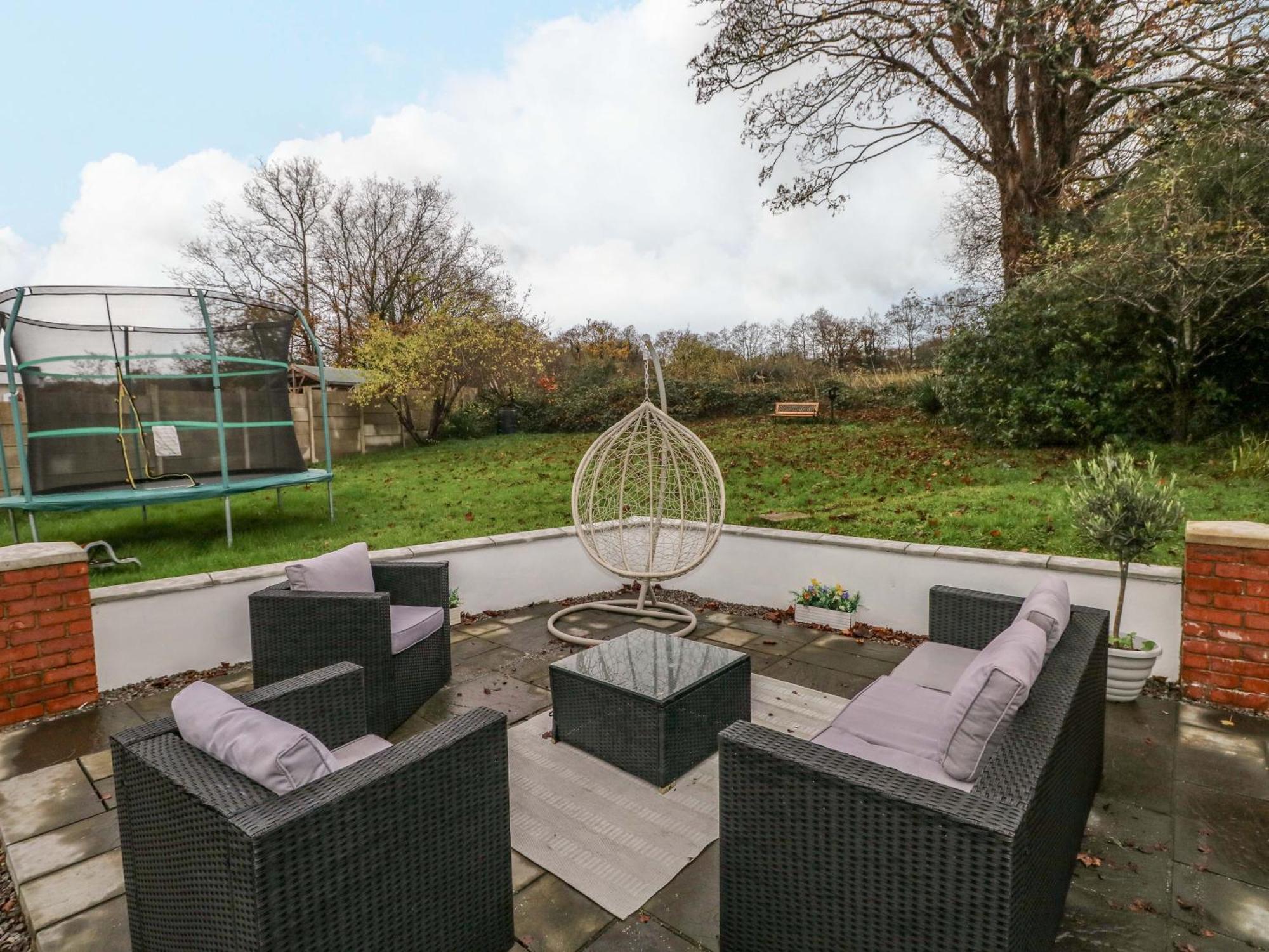 100 Cwmphil Road * Swansea